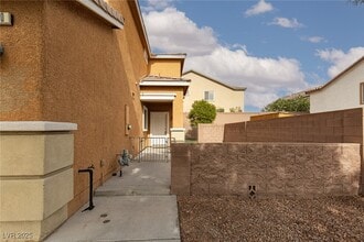550 Twilight Blue Ave in North Las Vegas, NV - Building Photo - Building Photo