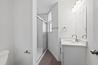 1349 W Taylor St in Chicago, IL - Building Photo - Building Photo