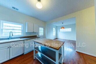 605 S 11th St in Nashville, TN - Building Photo - Building Photo