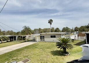 5045 Osprey Ln in New Port Richey, FL - Building Photo - Building Photo