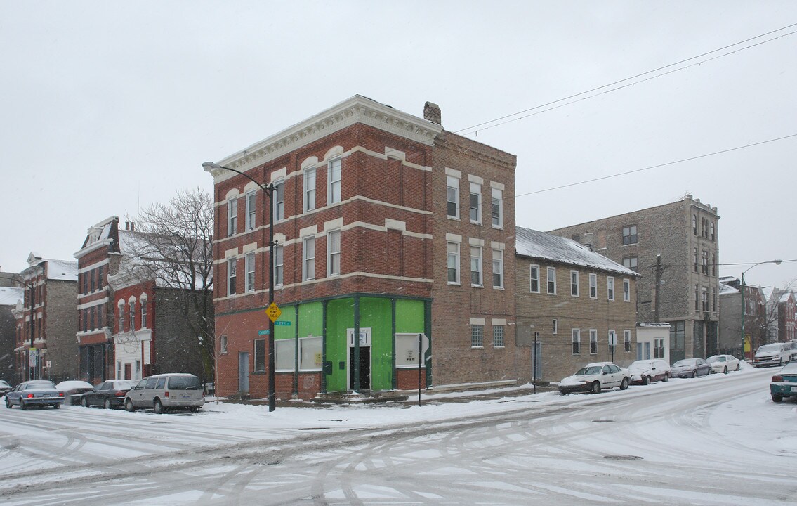 1900 S Throop St in Chicago, IL - Building Photo