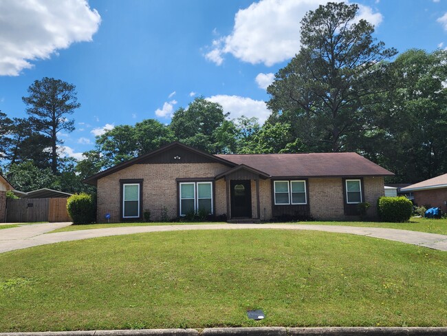 property at 5126 Stonegate Dr
