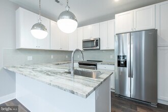 45 W Haines St, Unit 307 in Philadelphia, PA - Building Photo - Building Photo