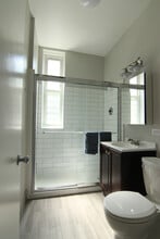 1500 N Elk Grove Ave in Chicago, IL - Building Photo - Building Photo