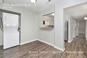 3702 Warwick Blvd-Unit -8 in Kansas City, MO - Building Photo - Building Photo