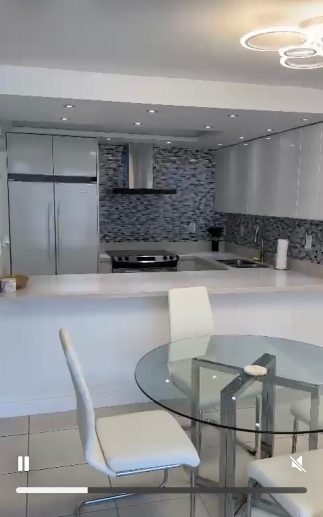 401 Ocean Dr, Unit 908 in Miami Beach, FL - Building Photo - Building Photo