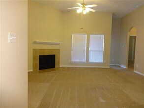 28819 Hidden Cove Dr in Magnolia, TX - Building Photo - Building Photo