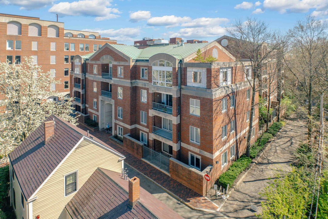 University Green in Cambridge, MA - Building Photo