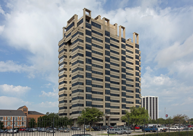 Pegasus Villas 62+ Apartments in Dallas, TX - Building Photo - Building Photo