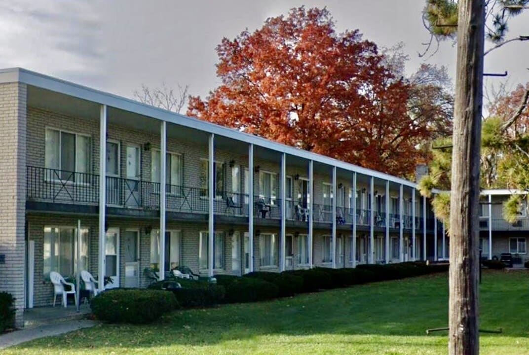 17195 Redford St, Unit A in Detroit, MI - Foto de edificio
