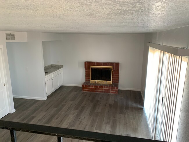 6830 Rancho Adobe Dr in Sacramento, CA - Building Photo - Building Photo