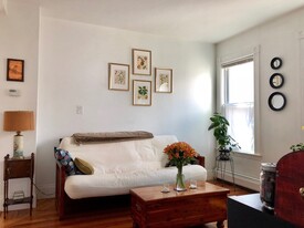 106 Pine St, Unit 2 Apartamentos