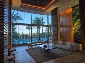 16385 Biscayne Blvd, Unit 2704 in Sunny Isles Beach, FL - Building Photo