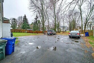 140 North St in Westbrook, ME - Foto de edificio - Building Photo