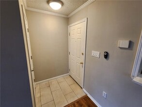 576 McGill Pl NE in Atlanta, GA - Building Photo - Building Photo