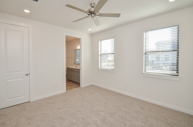 property at 3249 Loam Ln