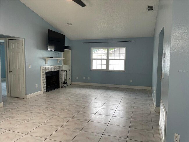 125 Cranfield Ct in Orlando, FL - Building Photo - Building Photo