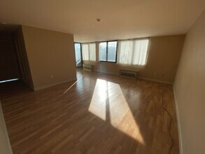 77 Adams St in Quincy, MA - Building Photo - Building Photo
