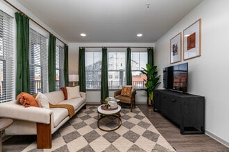 Livano Nations in Nashville, TN - Foto de edificio - Building Photo