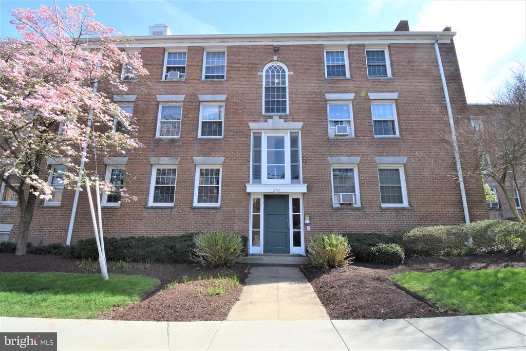 2714 Ordway St NW in Washington, DC - Building Photo