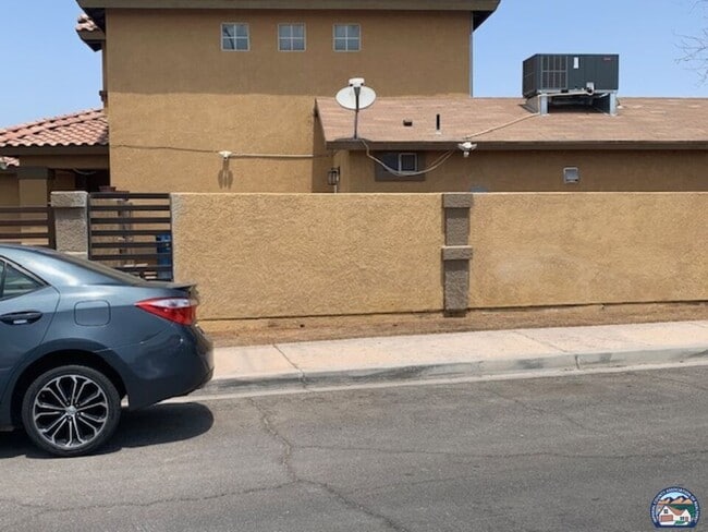 property at 2116 Descanso Dr