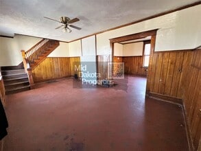 115 N Sanborn Blvd in Mitchell, SD - Building Photo - Building Photo