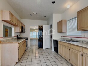 10611 Alderford Ct in Houston, TX - Building Photo - Building Photo