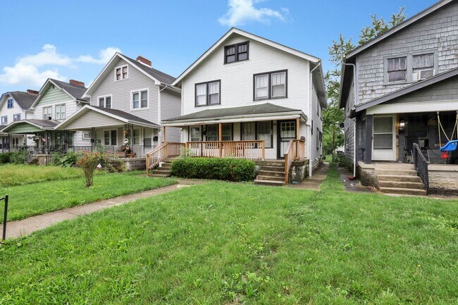 657-659-659 S Burgess Ave in Columbus, OH - Building Photo - Building Photo