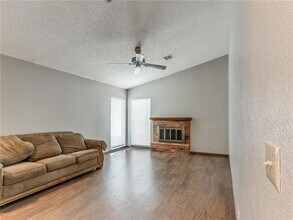 1220 Sequoyah St in Edmond, OK - Building Photo - Building Photo