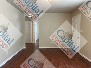 1436 Maple Dr in Midwest City, OK - Foto de edificio - Building Photo