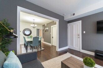 4148 W Wellington Ave in Chicago, IL - Building Photo - Building Photo