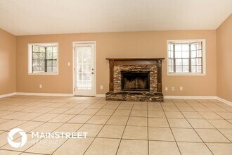 271 Canterbury Dr in Jonesboro, GA - Building Photo - Building Photo