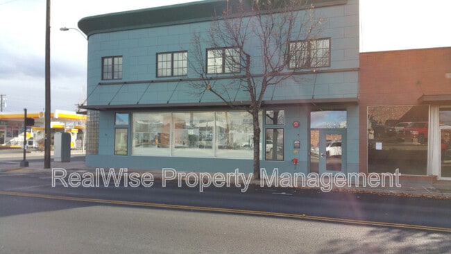 property at 502 SW Evergreen Ave
