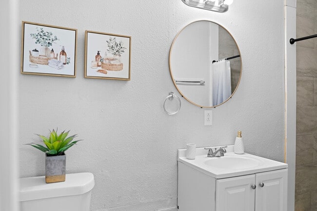 3602 E Genesee St, Unit SI ID1244340P in Tampa, FL - Foto de edificio - Building Photo