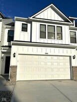 3277 Haflinger Dr in Zionsville, IN - Building Photo