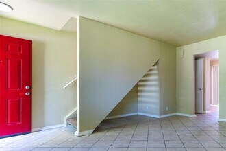 8809 Dawnridge Cir in Austin, TX - Building Photo - Building Photo
