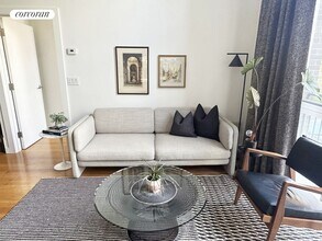 319 Humboldt St in Brooklyn, NY - Building Photo - Building Photo