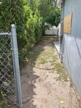 6340 NW 21st Ave in Miami, FL - Building Photo - Building Photo