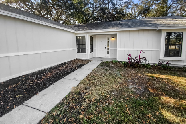 1505 Larkin Rd in Spring Hill, FL - Building Photo - Building Photo