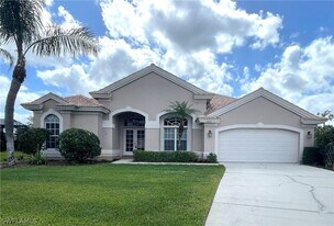 2271 Eaton Lake Ct in Lehigh Acres, FL - Building Photo