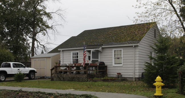 11850 SW 7th St in Beaverton, OR - Foto de edificio - Building Photo