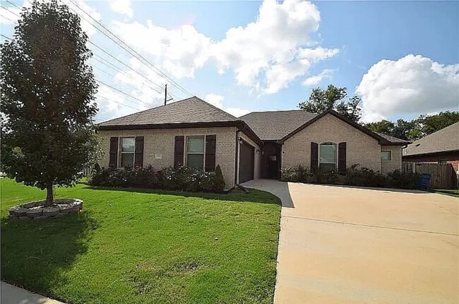2901 SW Briar Creek Ave in Bentonville, AR - Building Photo - Building Photo