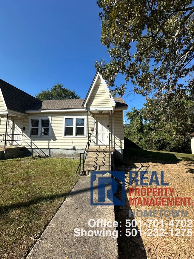 property at 1414 Greenwood Ave