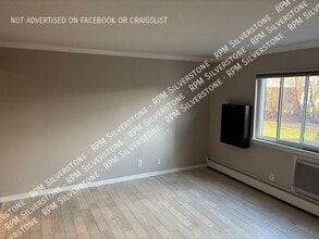 801 Plate St in Rochester, MI - Building Photo - Building Photo