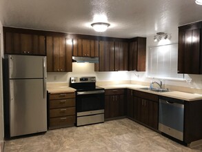 4332 S Junett St-Unit -A in Tacoma, WA - Building Photo - Building Photo