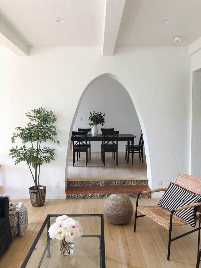 922 N La Jolla Ave, Unit 1