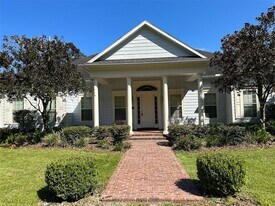 6425 NW 202nd Pl in Micanopy, FL - Building Photo