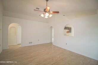 3354 Talisman Drive, Unit 1211 in Middleburg, FL - Building Photo - Building Photo