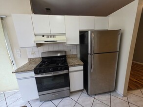 1705 Chesapeake Ln in Schaumburg, IL - Building Photo - Building Photo