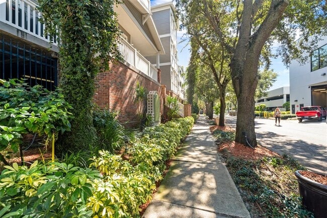 800 S Dakota Ave in Tampa, FL - Building Photo - Building Photo